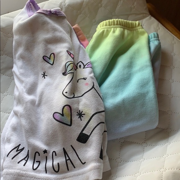 Six pair of Carters Pajamas - Picture 7 of 7